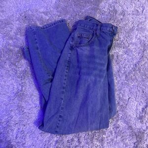 BBg urban outfitters baggy jeans ! Brand new never worn size 28w inseam 30 !!